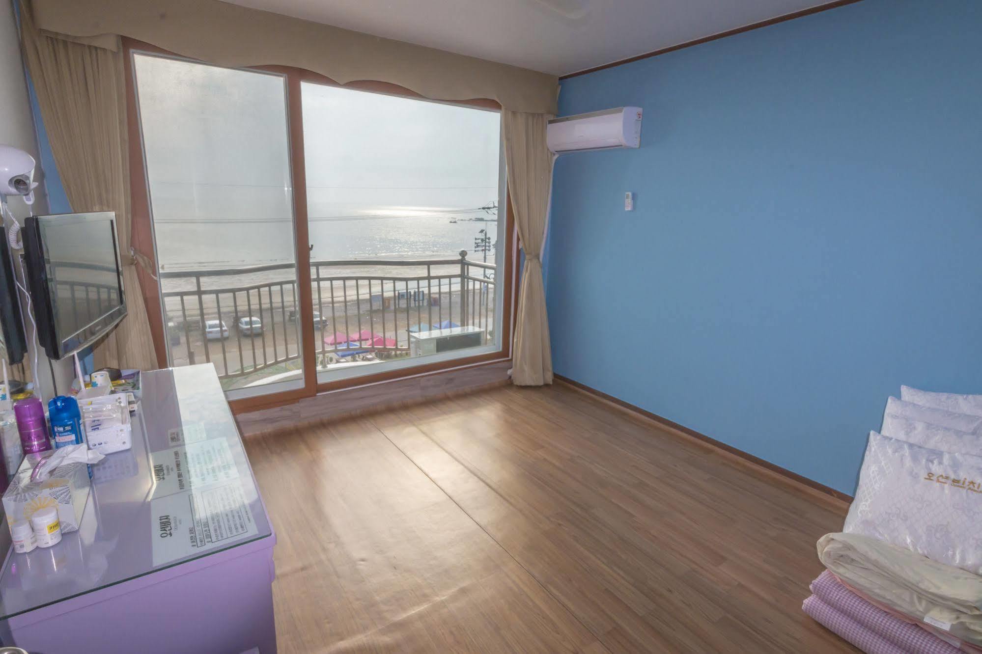 Ocean Beach Hotel Таеан Екстериор снимка